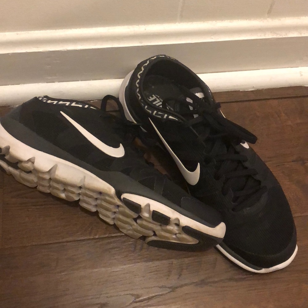 Nike Ladies Fitsole Training Sneaker